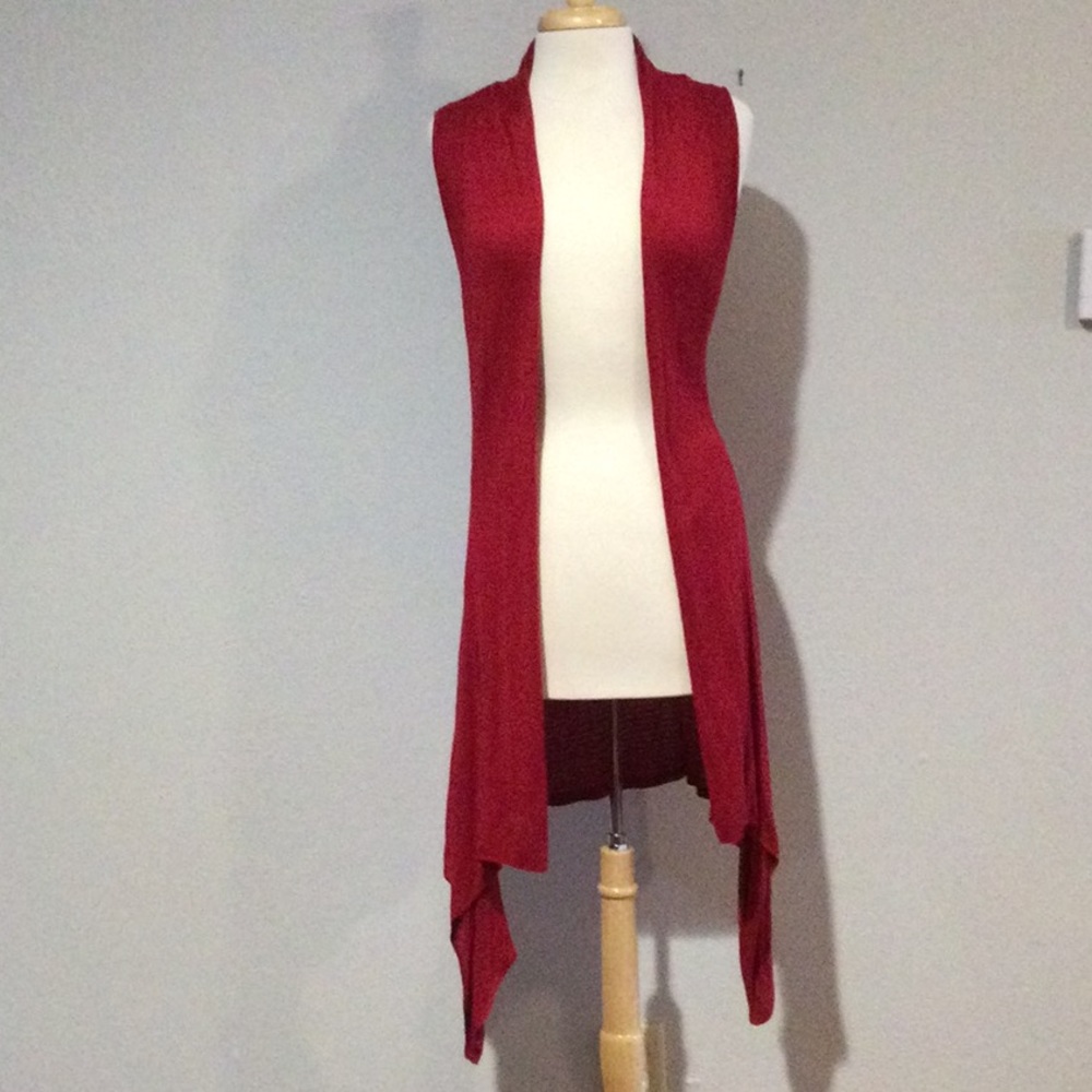 Versona Red Sleeveless Asymmetrical Cardigan Medium